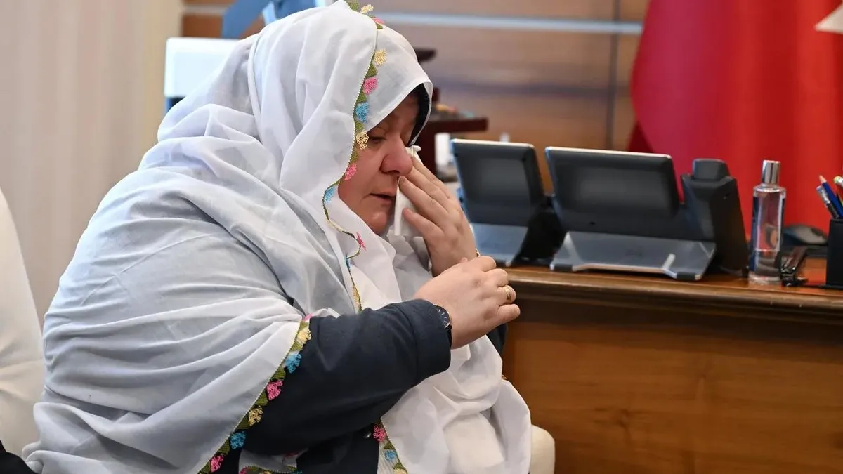 Faşizan dili gözyaşlarıyla anlattı