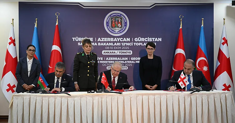 Türkiye-Azerbaycan-Gürcistan Üçlü Savunma Bakanları Toplantısı! Bu tarihi olay yeni iş birliği olanakları gündeme getirdi