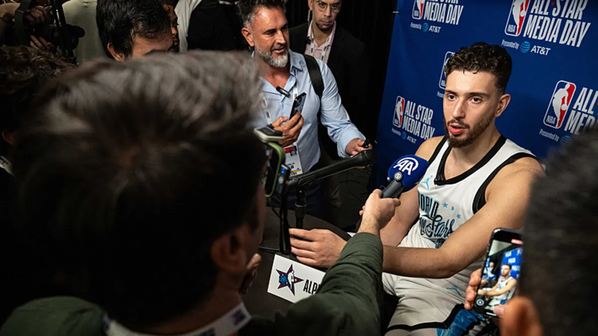 Alperen Şengün NBA All-Star maçı öncesi konuştu: “Benim için anlamlı” Alperen Şengün NBA All-Star maçı öncesi konuştu: “Benim için anlamlı”