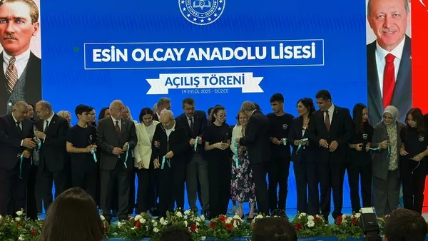 milli-egitim-bakani-yusuf-tekin-esin-olcay-anadolu-lisesinin-acilisini-yapti-1758283078511.jpg