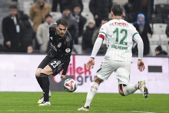 canli-besiktas-konyaspor-maci-ilk-11ler-belli-oldu-1777993318140.jpg