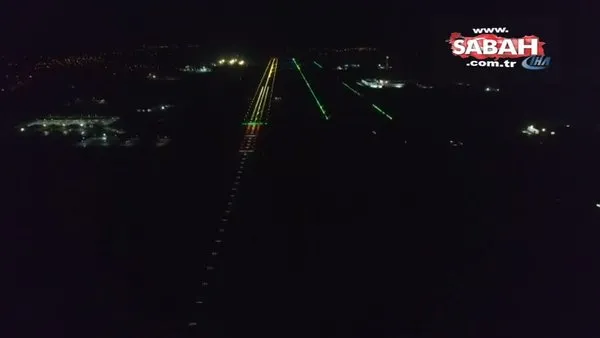 3. Havalimanı'nın gece ışıl ışıl hali havadan görüntülendi