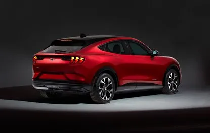 Mustang'in SUV kardeşi