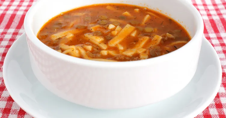 Arpa Şehriyeli Yeşil Mercimek Çorbası kaç kalori?