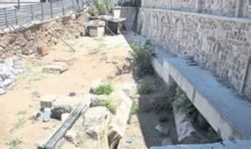 Tarih fışkırıyor