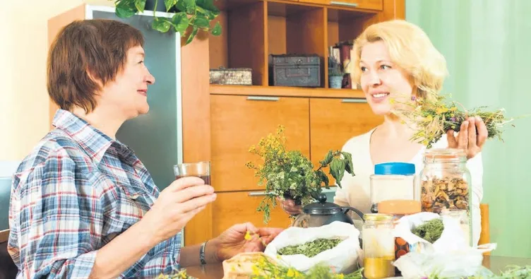 Adaçayı terlemeye, papatya göze iyi geliyor