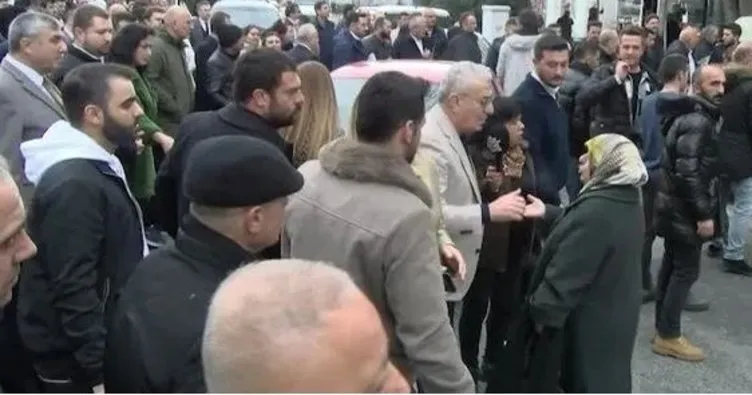 CHP’li Hasan Akkuş yaşlı kadına saldırdı, küfretti! Tepkiler art arda geldi