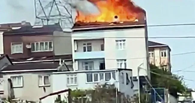 Çatıdaki izalasyon çalışmasında yangın çıktı! Bir işçi elinden ve yüzünden yaralandı