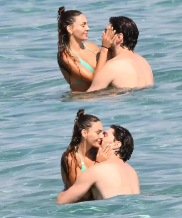 Denizde öpücüklere boğdu... Oyuncu Ebru Şahin ve eşi Cedi Osman’ın tatilinden aşk dolu kareler!