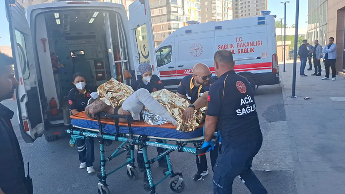 Niğde’de havai fişek fabrikasında patlama: Yaralılar var! İtfaiye ekipleri yangına müdahale ediyor Niğde’de havai fişek fabrikasında patlama: Yaralılar var! İtfaiye ekipleri yangına müdahale ediyor