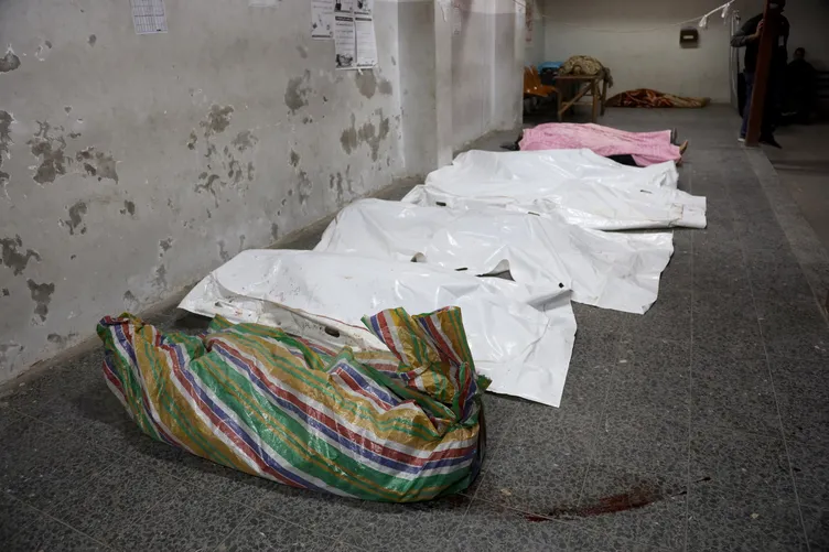 SON DAKİKA | Katil İsrail’den açlık pususu! Yardım dağıtma bahanesiyle çocukları katlediyor