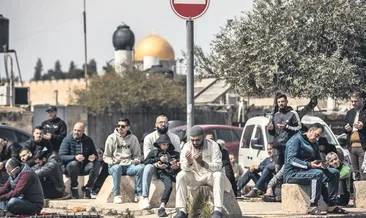 Aksa’da yine cuma kıldırmadılar