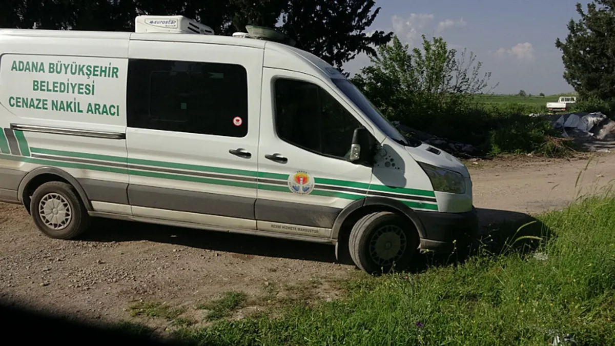 Adana’da ormanlık alanda kimliği belirsiz erkek cesedi bulundu Adana’da ormanlık alanda kimliği belirsiz erkek cesedi bulundu