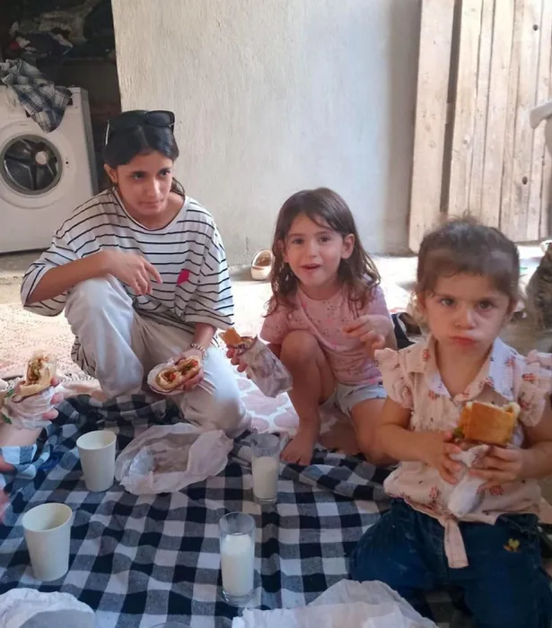 İzmir’de baba katliamı: Anne 3 evladını toprağa verdi! Hanginize yanayım Nira’yı ortalarına gömsünler o kardeşlerini korur