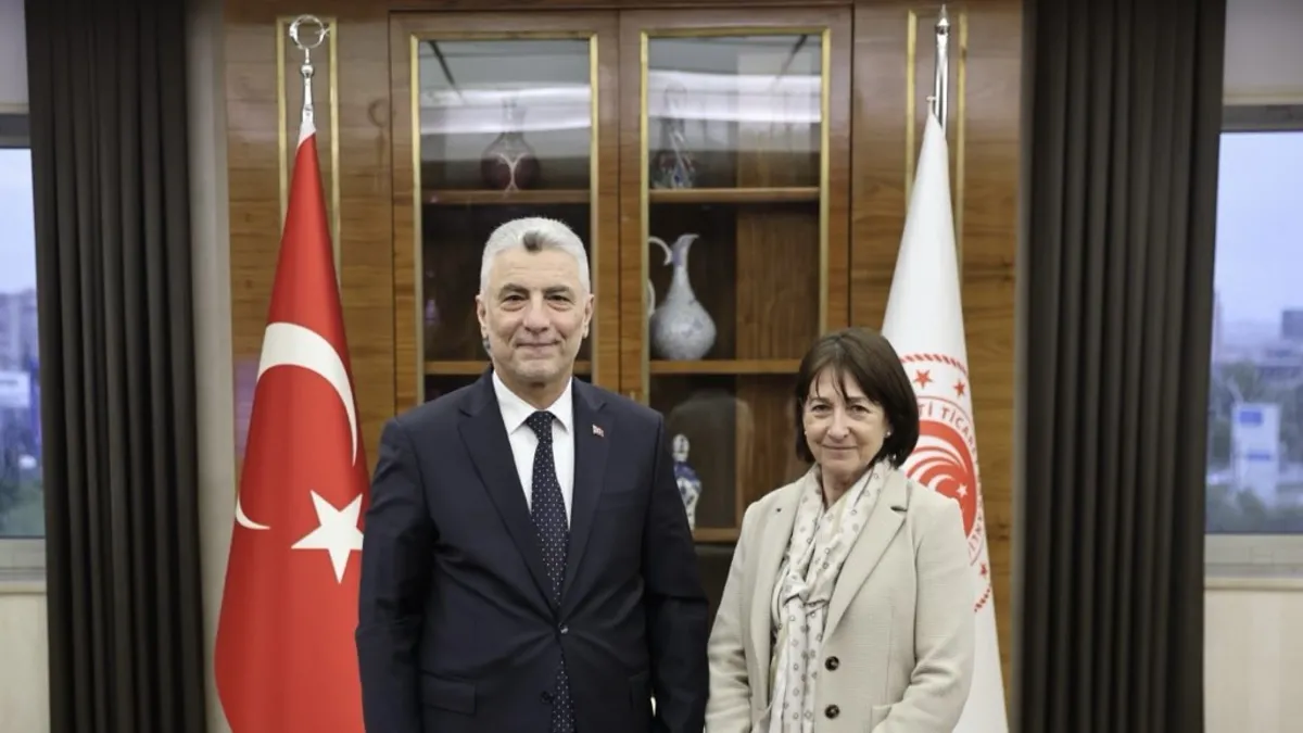 Bakan Bolat, İspanya’nın Ankara Büyükelçisi Sancho’yu kabul etti Bakan Bolat, İspanya’nın Ankara Büyükelçisi Sancho’yu kabul etti