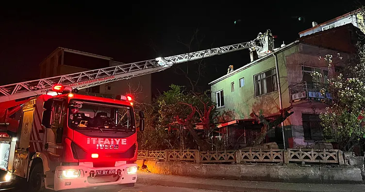 Kocaeli’de motor fabrikasında çıkan yangın söndürüldü