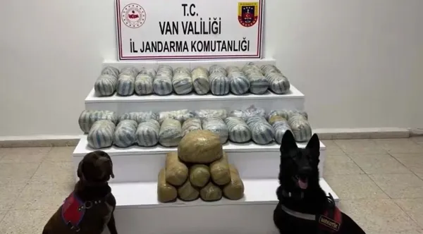 30-ilde-uyusturucu-madde-saticilarina-yonelik-operasyon-518-kilo-uyusturucu-madde-ele-gecirildi-1778055342135.jpg