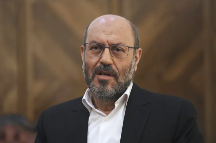 İran’ın lider kadrosunun akıbeti belli oldu: İşte ölenler ve hayatta kalanlar listesi! Tahran’da hükümet nasıl işliyor?