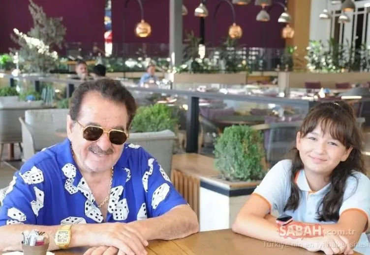 İbrahim Tatlıses göz bebeği kızı Elif Ada’yı okulun ilk günü yalnız bırakmadı Altın ufağımla yemek yedik Baba-kız pozu beğeni topladı!