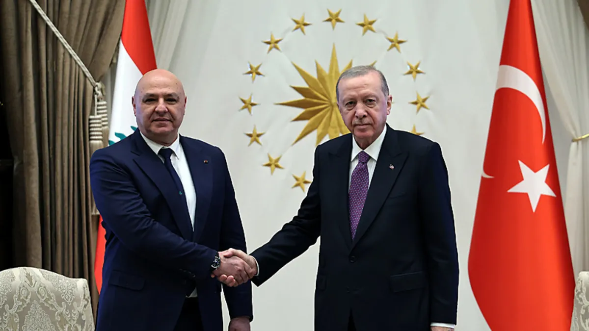 SON DAKİKA | Lübnan Cumhurbaşkanı Ankara'da! Başkan Erdoğan: İsrail insanlık suçu işliyor haber görseli