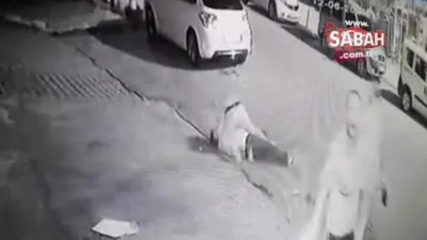 Sokak ortasında bıçaklanma anı güvenlik kamerasında | Video