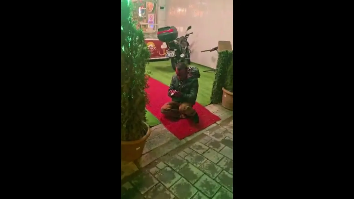 Eski eşin kanlı baskını: Taşla saldırdı, tutuklandı Eski eşin kanlı baskını: Taşla saldırdı, tutuklandı