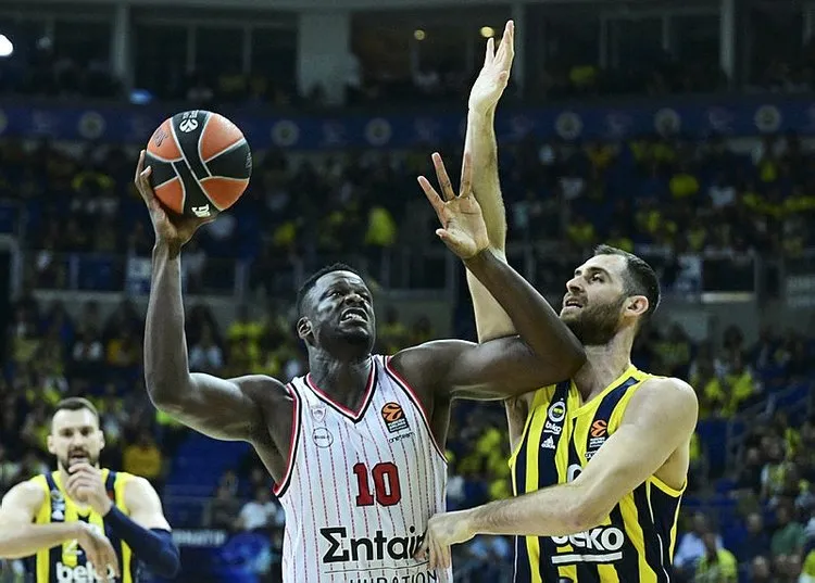 euroleaguede-fenerbahce-beko-olympiacosu-maglup-etti-1698956988875.jpg