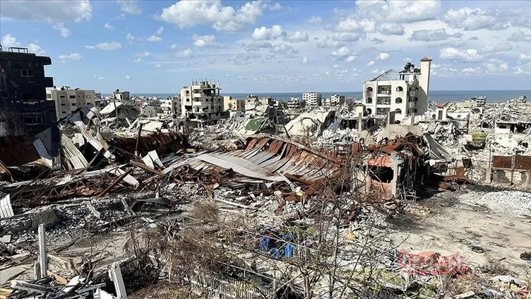 Gazze’de soykırım Batı Şeria’da ilhak