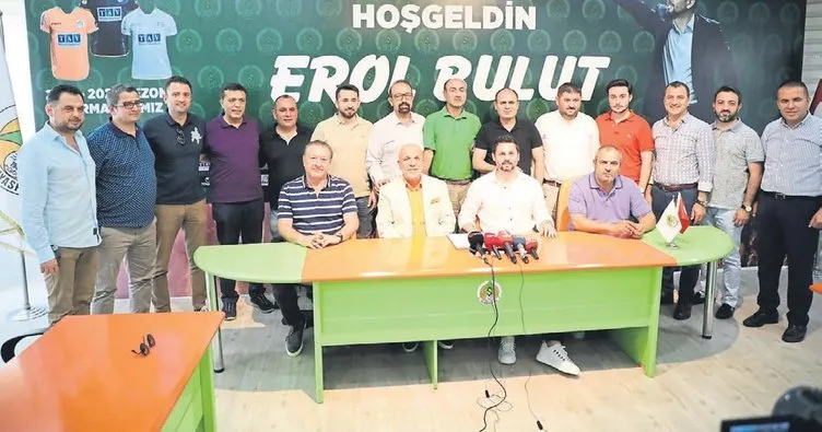 ‘İki cephede de yarışacağız’