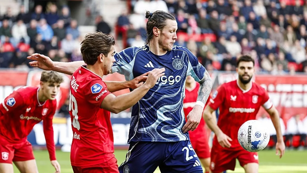 Ajax geriden gelip kazandı