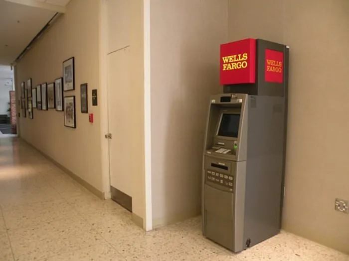 Tüm Dünyadan Birbirinden Fantastik ATM’den Para Çekme Enstantaneleri