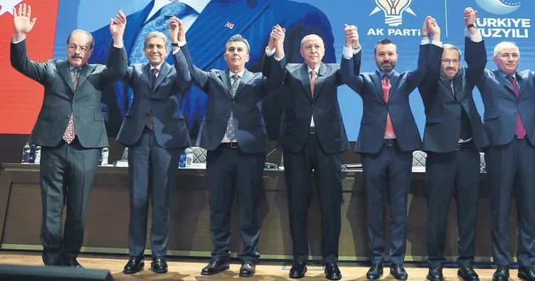 4 belediye başkanı AK Parti’ye katıldı