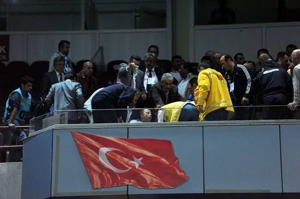 İbrahim Yazıcı tribünde fenalaştı