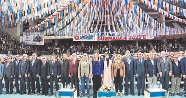 Ak Parti İzmir’de 15 ilçe başkanı değişti