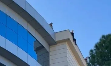 Torbalı Belediyesi'nde intihar girişimi: Maaşlarını alamayan işçiler belediye binasının çatısına çıktı! #izmir