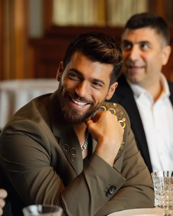 Geldiği yeri çabuk unuttu! Can Yaman ’İtalya mı Türkiye mi? sorusuna verdiği cevapla Türk takipçilerini kızdırdı!