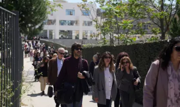 Yunanistan’da peş peşe 2 silahlı saldırı: Dördüncü kattan sivillere ateş açıldı! Yaralılar var