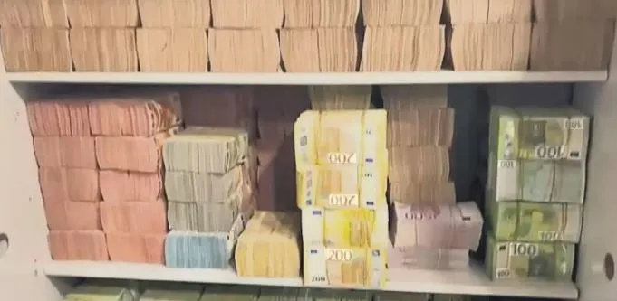 SON DAKİKA | Rıza Akpolat da rüşvet gelirlerini orada aklamıştı! AHBAP’tan dövizciye para transferi