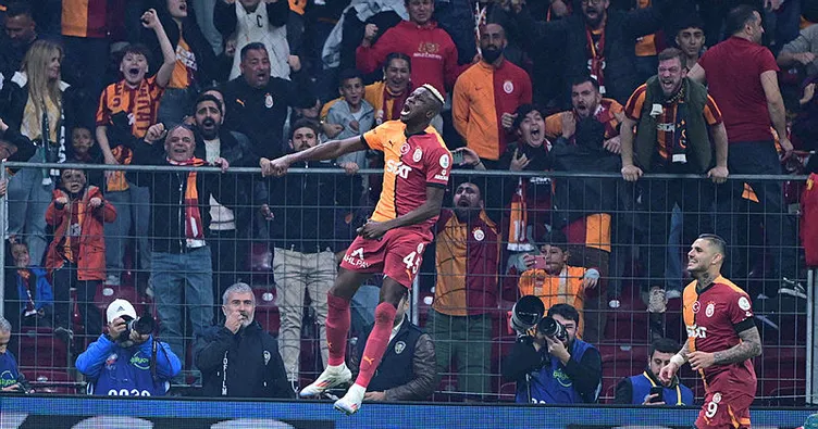 Osimhen: Icardi ile oynamak benim için bir onur