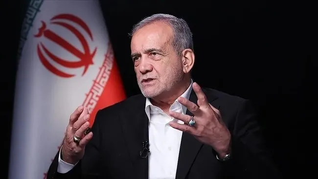 iran-cumhurbaskani-dusman-ulkeyi-iceriden-cokertmeyi-hedefliyor-1786545645686.jpeg İran Cumhurbaşkanı: “Düşman, ülkeyi içeriden çökertmeyi hedefliyor”