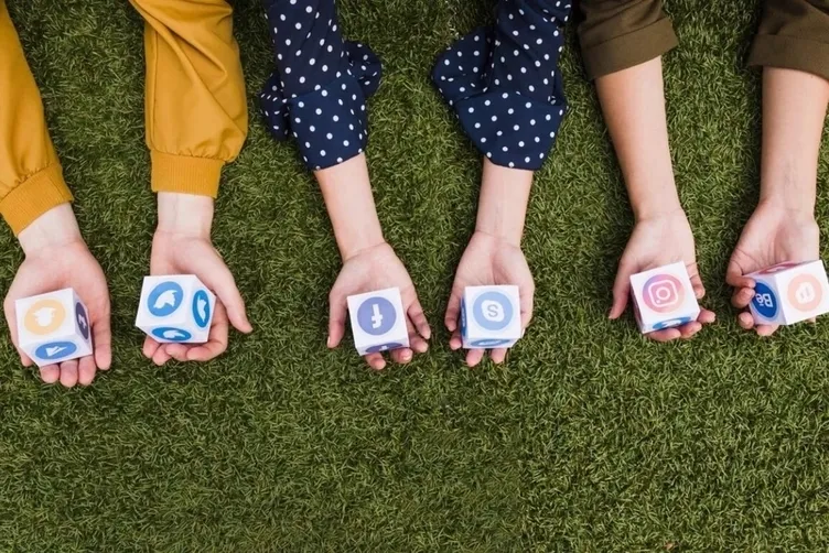 İngiltere de gündeme aldı: Avustralya’da 16 yaş altı çocukların sosyal medya kullanımına yasak planı