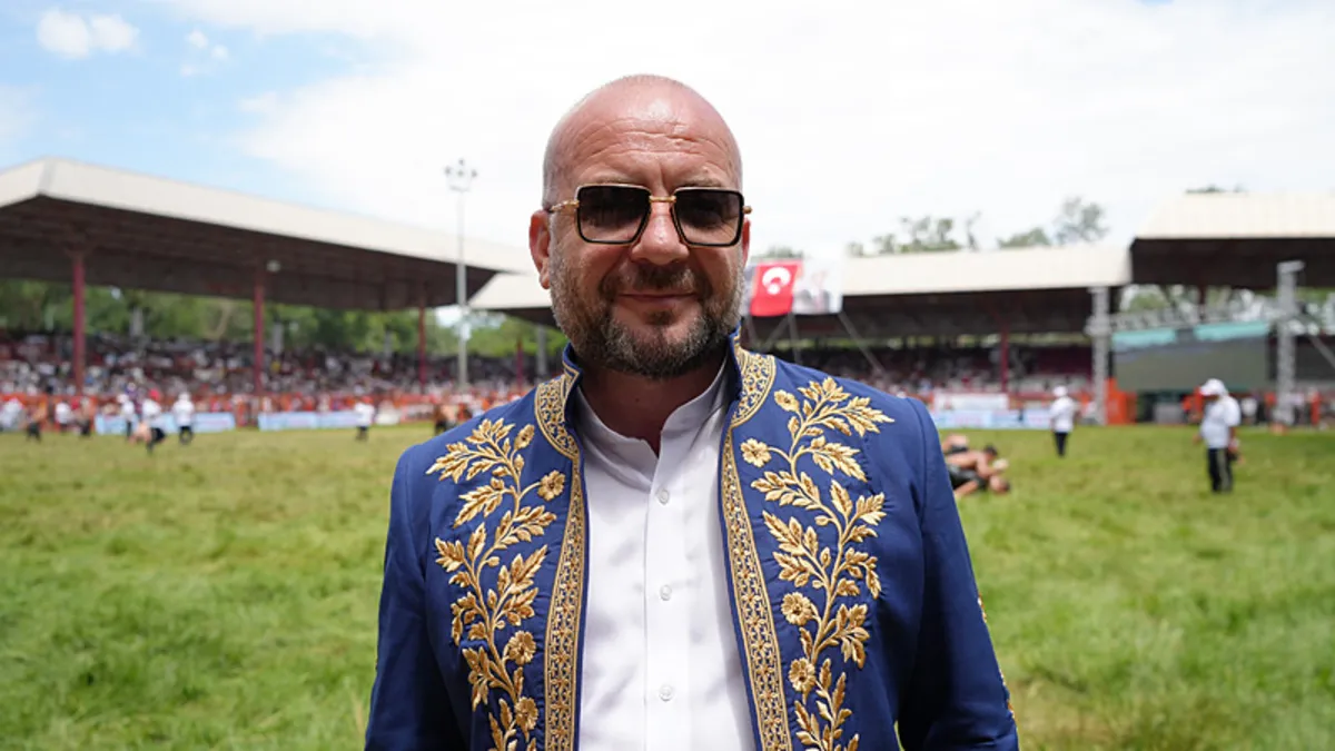 Kırkpınar ağası Ufuk Özünlü’den genç pehlivanlara destek yemeği! Kırkpınar ağası Ufuk Özünlü’den genç pehlivanlara destek yemeği!