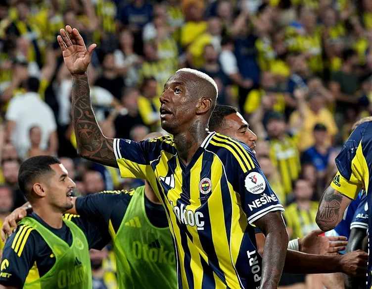Fenerbahçe’de beklenen ayrılık! Yıldız futbolcu İtalya’ya gitti…