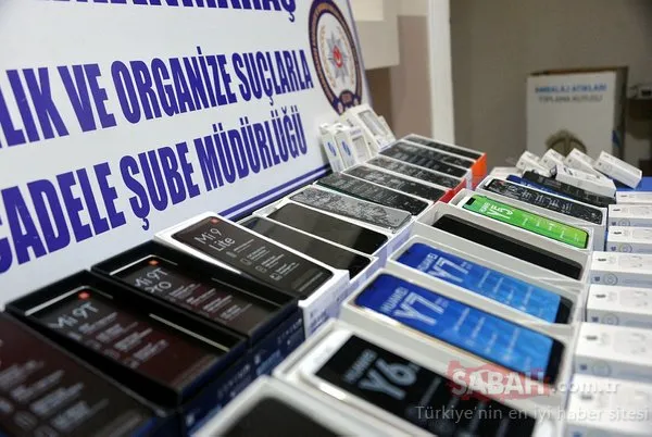 Kahramanmaraş'ta seyyar satıcıda yakalanan kaçak cep telefonları şaşırttı