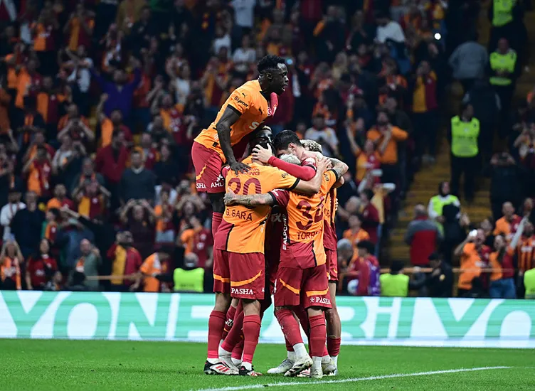 Son dakika haberi: Galatasaray’da sürpriz gelişme! Tam bitti derken...