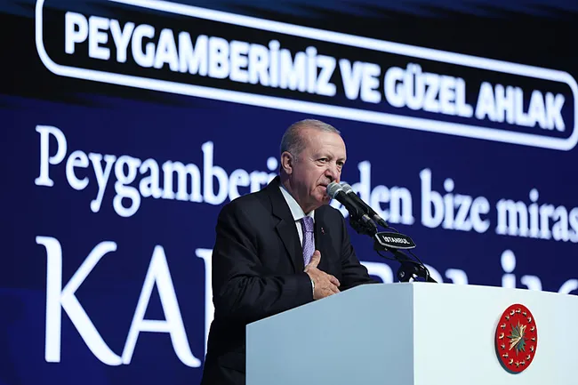 son-dakika-baskan-erdogandan-islam-ulkelerine-cagri-barisi-birlikte-insa-etmek-zorundayiz-1787937879167.jpeg SON DAKİKA | Başkan Erdoğan'dan İslam ülkelerine çağrı: Barışı birlikte inşa etmek zorundayız