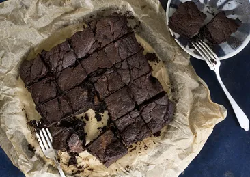 Pastaneler bu tarifi saklıyor! Tam kıvamında brownie tarifi