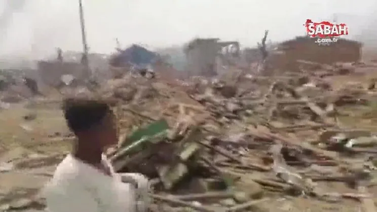 Gana'da patlayıcı taşıyan aracın motosikletle çarpışması sonucu çok sayıda kişi öldü | Video