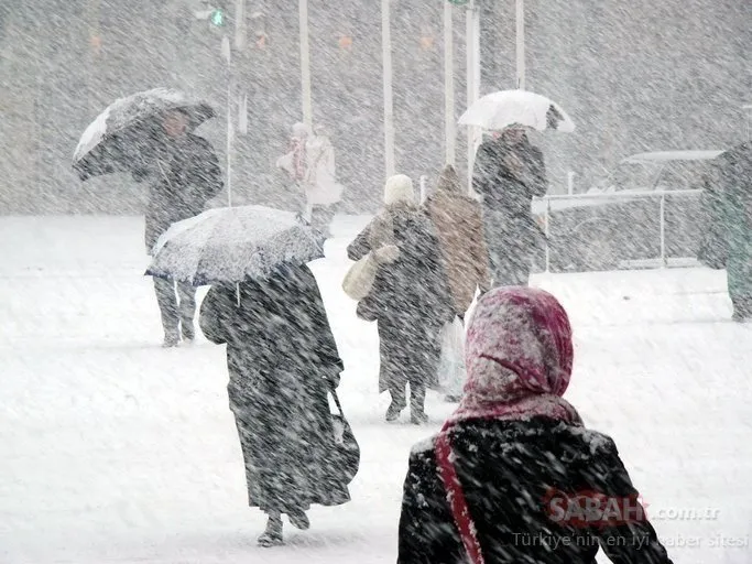 METEOROLOJİ AÇIKLADI! Bugün hava nasıl olacak, kar yağışı ne zaman bitecek? 27-28 Ocak 2022 İstanbul hava durumu!