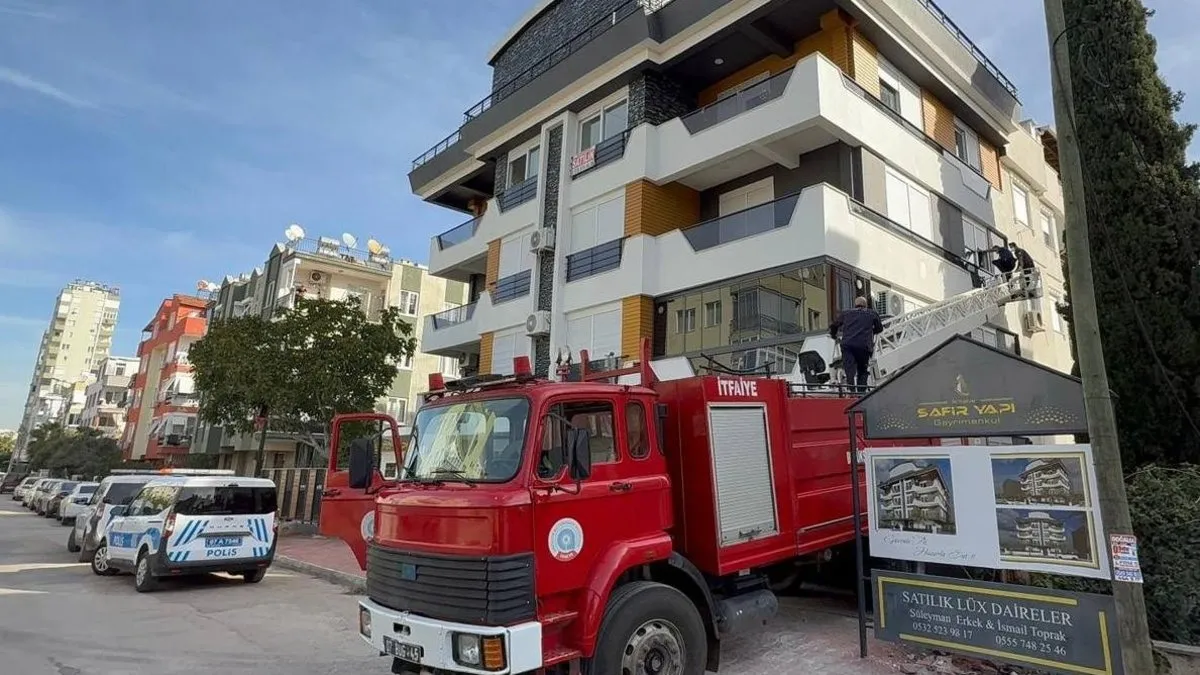 Antalya’da ailesinin haber alamadığı Onur evinde ölü bulundu Antalya’da ailesinin haber alamadığı Onur evinde ölü bulundu